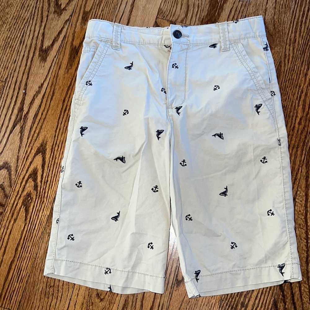 OshKosh Boys khaki Flat Front Embroidered shorts with whales and anchors size 12